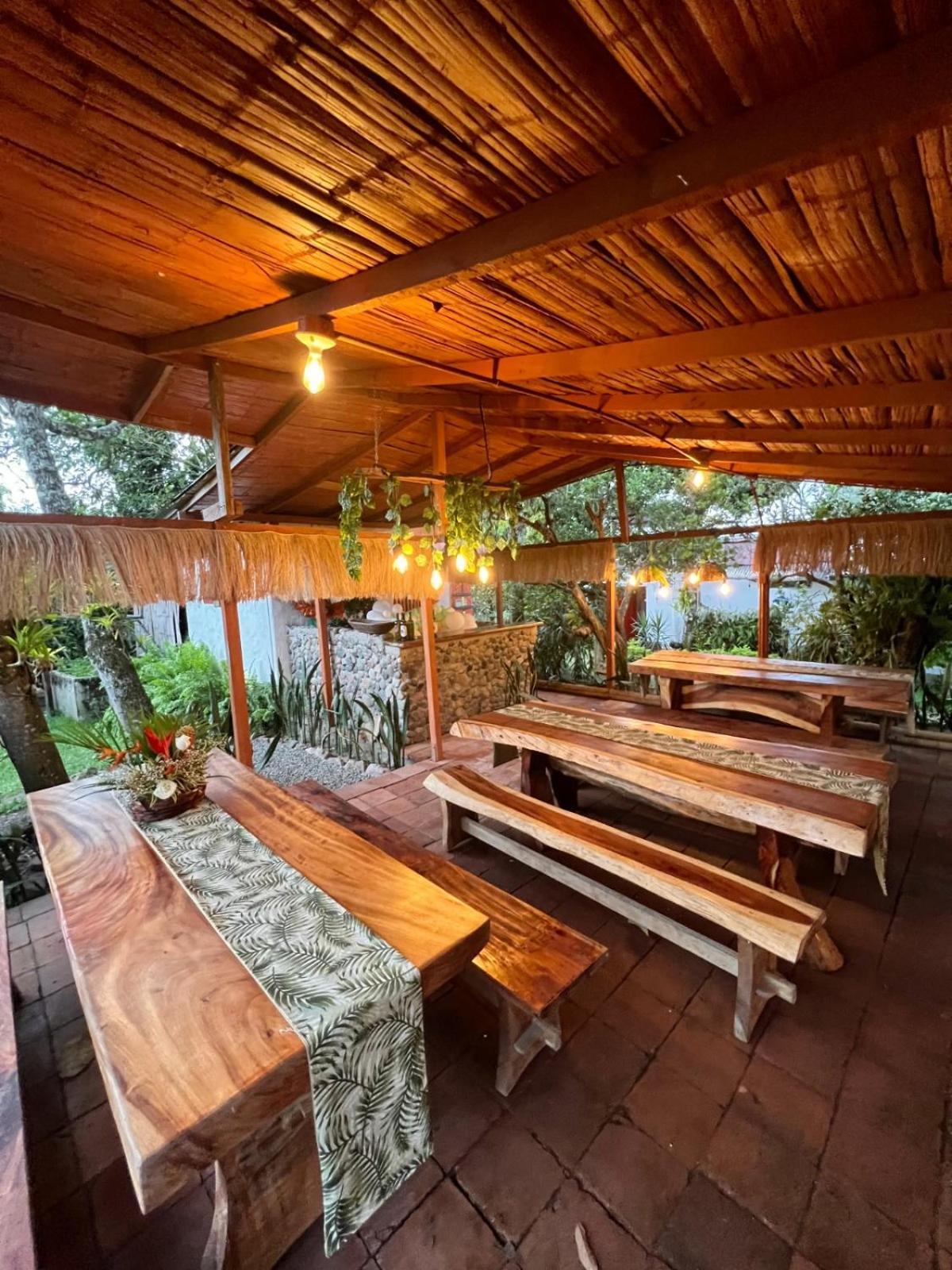 Villa Sonia Eco-Hostel Gigante Luaran gambar