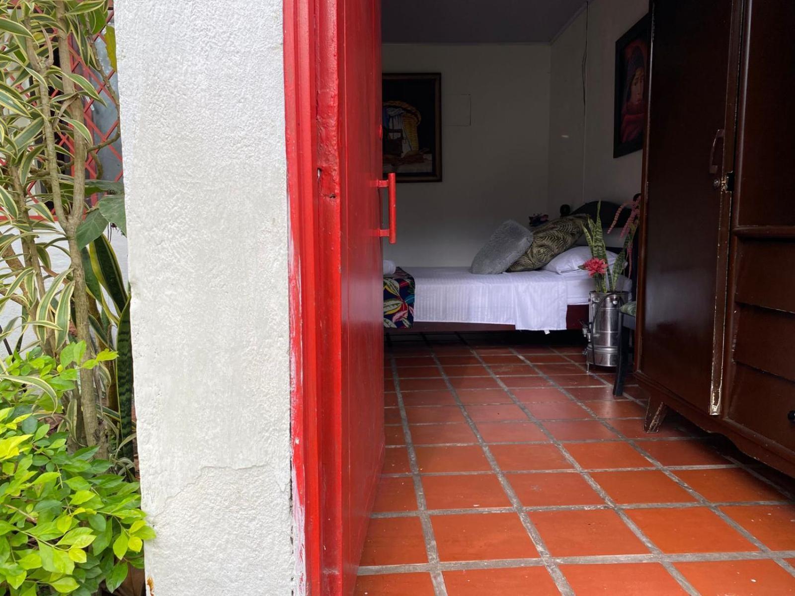 Villa Sonia Eco-Hostel Gigante Luaran gambar
